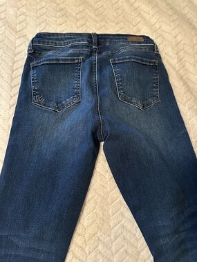 Kut from the Kloth Women's Indigo Skinny Jeans size 8s